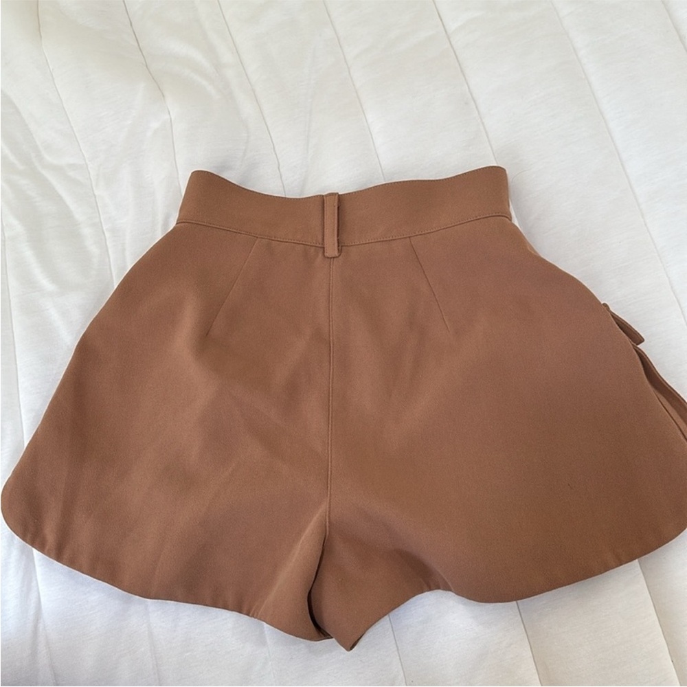 House of CB 'Anja' Tan Utilty Shorts NWOT - Picture 8 of 10